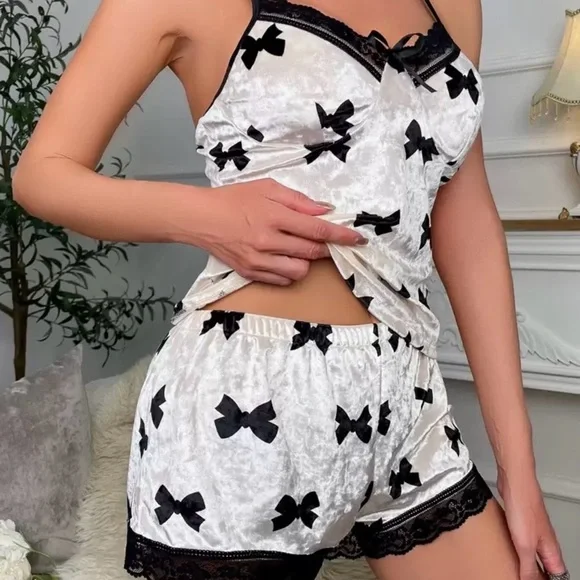 Black and Cream Lace Trim Sleepwear Set Size XL 12 - Picture 3 of 5